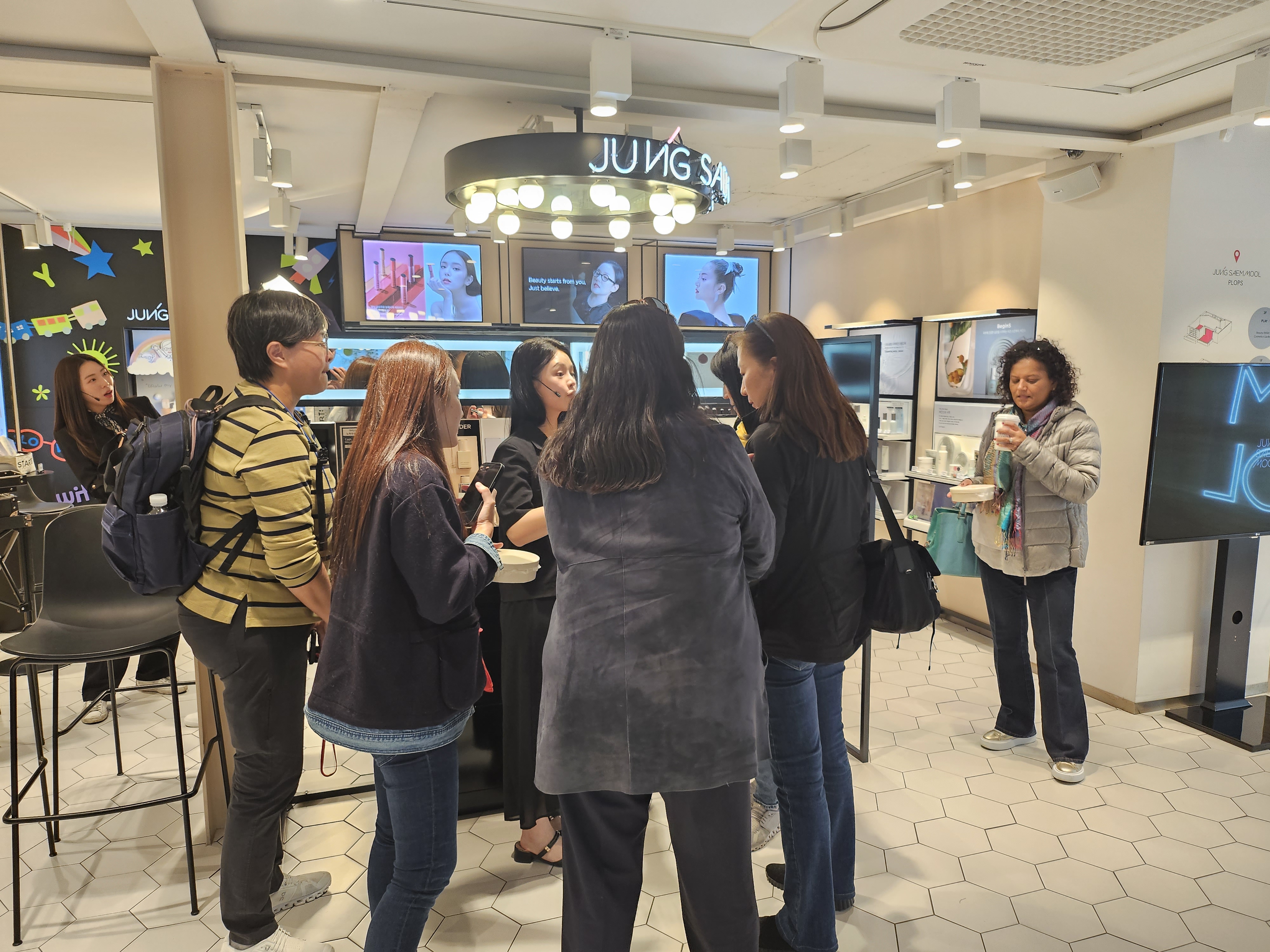 정샘물 뷰티 메이크업 시연 행사 - Image 2