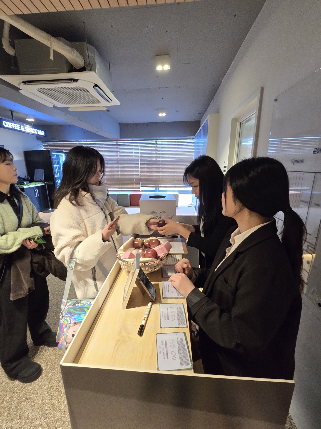 애프터블로우 Ⅹ 원필 팬사인회 - Image 4