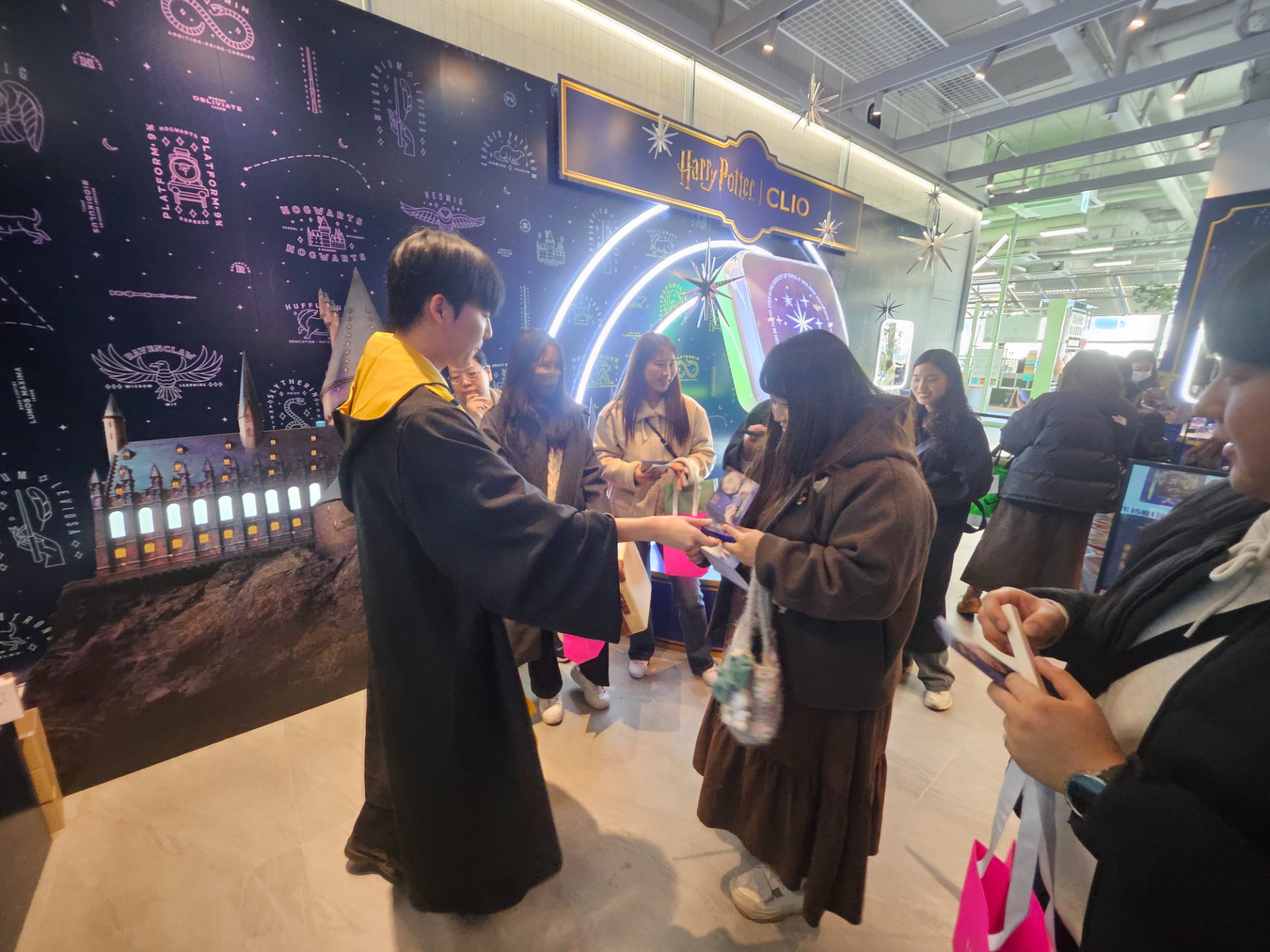 CLIO Ⅹ 해리포터 올영성수 팝업 - Image 9